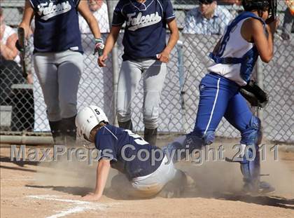 Thumbnail 3 in Crescenta Valley @ Burbank photogallery.