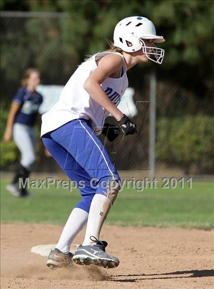 Thumbnail 2 in Crescenta Valley @ Burbank photogallery.