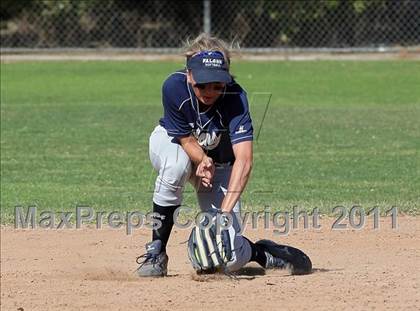 Thumbnail 1 in Crescenta Valley @ Burbank photogallery.