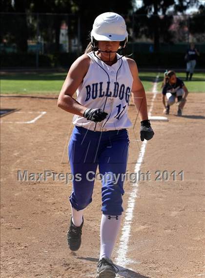Thumbnail 2 in Crescenta Valley @ Burbank photogallery.