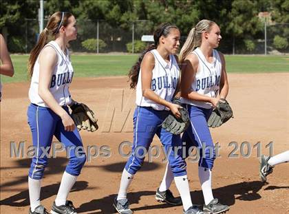 Thumbnail 2 in Crescenta Valley @ Burbank photogallery.
