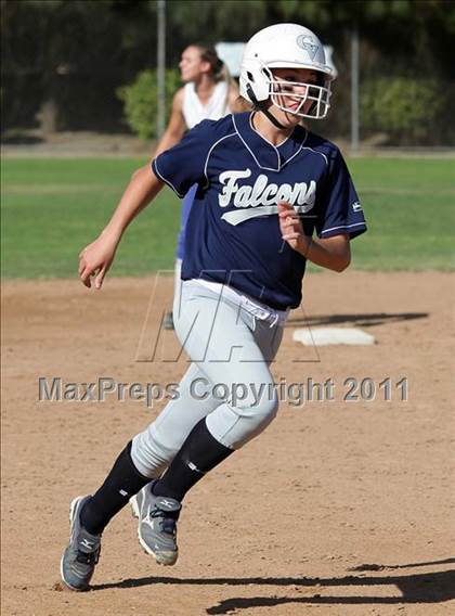 Thumbnail 1 in Crescenta Valley @ Burbank photogallery.