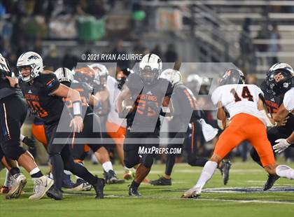 Thumbnail 3 in Apple Valley @ Roosevelt (CIF SS D3 Semifinal) photogallery.