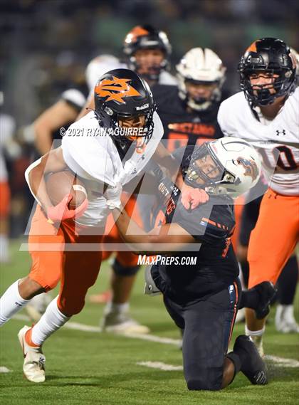 Thumbnail 1 in Apple Valley @ Roosevelt (CIF SS D3 Semifinal) photogallery.