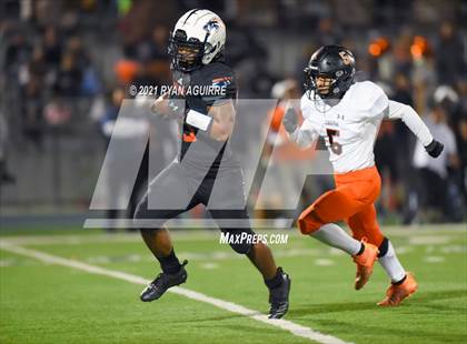 Thumbnail 1 in Apple Valley @ Roosevelt (CIF SS D3 Semifinal) photogallery.
