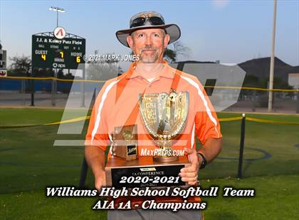 Thumbnail 2 in Williams vs San Manuel (AIA 1A Final - Awards) photogallery.