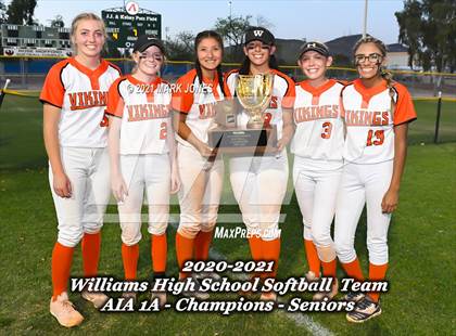 Thumbnail 2 in Williams vs San Manuel (AIA 1A Final - Awards) photogallery.
