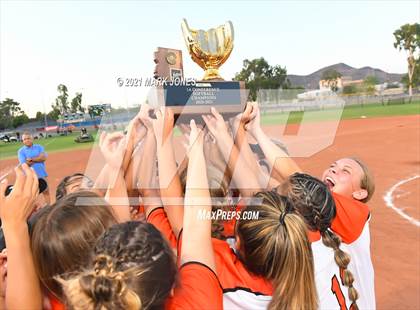 Thumbnail 2 in Williams vs San Manuel (AIA 1A Final - Awards) photogallery.