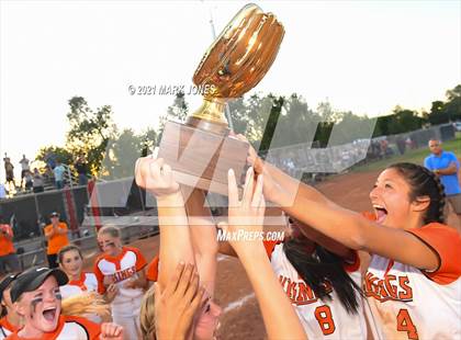 Thumbnail 3 in Williams vs San Manuel (AIA 1A Final - Awards) photogallery.