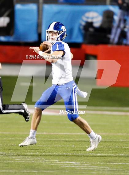 Thumbnail 1 in Bryant vs. North Little Rock (AAA 7A Final) photogallery.