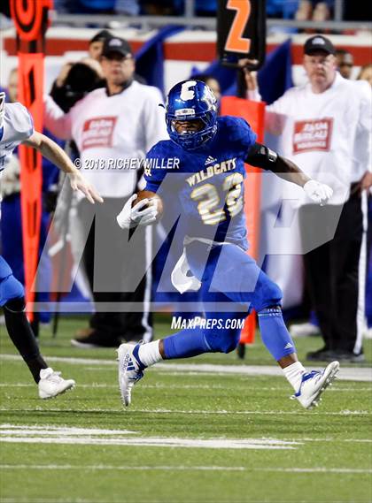 Thumbnail 1 in Bryant vs. North Little Rock (AAA 7A Final) photogallery.