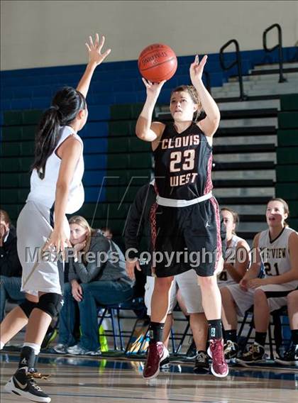 Thumbnail 3 in Clovis West vs Westview (So Cal Holiday Prep Classic) photogallery.