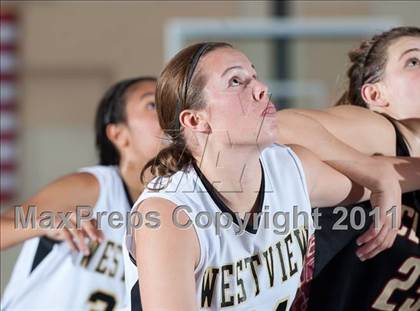 Thumbnail 1 in Clovis West vs Westview (So Cal Holiday Prep Classic) photogallery.