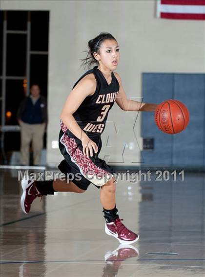 Thumbnail 1 in Clovis West vs Westview (So Cal Holiday Prep Classic) photogallery.