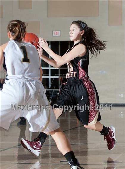 Thumbnail 1 in Clovis West vs Westview (So Cal Holiday Prep Classic) photogallery.