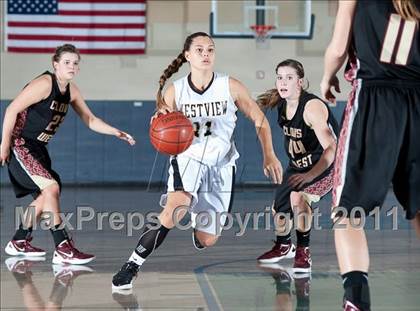 Thumbnail 2 in Clovis West vs Westview (So Cal Holiday Prep Classic) photogallery.