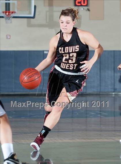 Thumbnail 2 in Clovis West vs Westview (So Cal Holiday Prep Classic) photogallery.