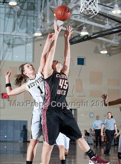 Thumbnail 1 in Clovis West vs Westview (So Cal Holiday Prep Classic) photogallery.