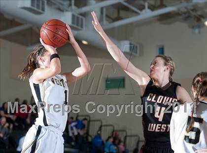 Thumbnail 1 in Clovis West vs Westview (So Cal Holiday Prep Classic) photogallery.