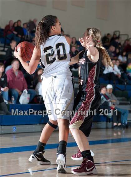 Thumbnail 1 in Clovis West vs Westview (So Cal Holiday Prep Classic) photogallery.