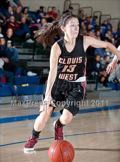Thumbnail 2 in Clovis West vs Westview (So Cal Holiday Prep Classic) photogallery.