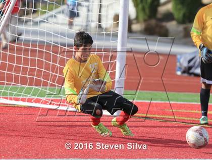 Thumbnail 3 in Cathedral Catholic vs. Santa Barbara (CIF SoCal Regional D1 Semifinal) photogallery.