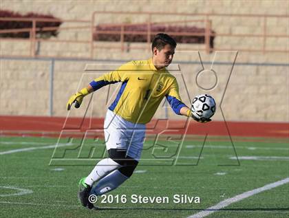 Thumbnail 3 in Cathedral Catholic vs. Santa Barbara (CIF SoCal Regional D1 Semifinal) photogallery.