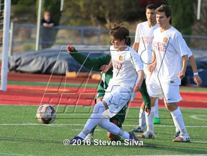 Thumbnail 3 in Cathedral Catholic vs. Santa Barbara (CIF SoCal Regional D1 Semifinal) photogallery.