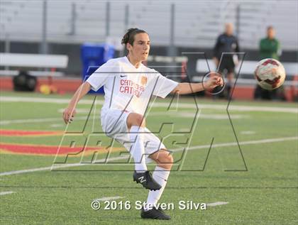 Thumbnail 1 in Cathedral Catholic vs. Santa Barbara (CIF SoCal Regional D1 Semifinal) photogallery.
