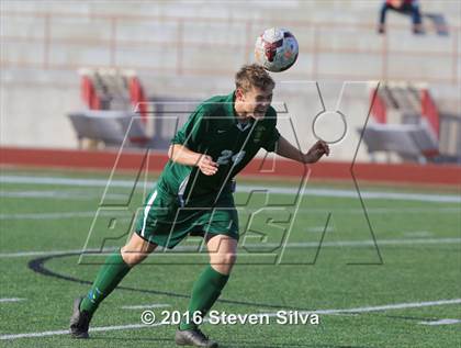 Thumbnail 2 in Cathedral Catholic vs. Santa Barbara (CIF SoCal Regional D1 Semifinal) photogallery.