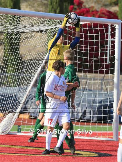 Thumbnail 2 in Cathedral Catholic vs. Santa Barbara (CIF SoCal Regional D1 Semifinal) photogallery.