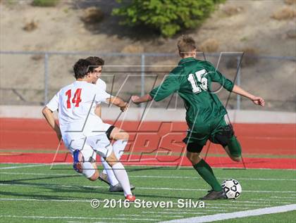 Thumbnail 2 in Cathedral Catholic vs. Santa Barbara (CIF SoCal Regional D1 Semifinal) photogallery.