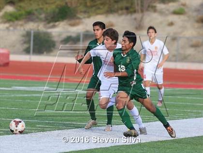 Thumbnail 2 in Cathedral Catholic vs. Santa Barbara (CIF SoCal Regional D1 Semifinal) photogallery.