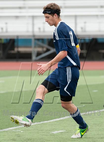Thumbnail 2 in Menlo vs Sacred Heart Prep (CIF CCS D3 Finals) photogallery.