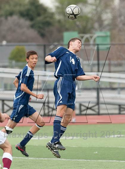 Thumbnail 1 in Menlo vs Sacred Heart Prep (CIF CCS D3 Finals) photogallery.