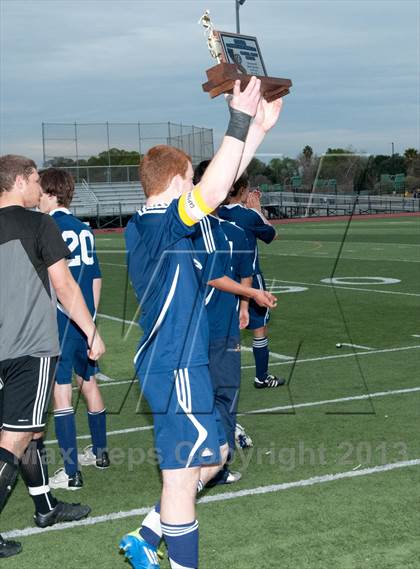 Thumbnail 2 in Menlo vs Sacred Heart Prep (CIF CCS D3 Finals) photogallery.