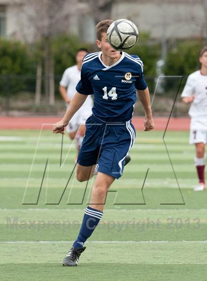 Thumbnail 1 in Menlo vs Sacred Heart Prep (CIF CCS D3 Finals) photogallery.