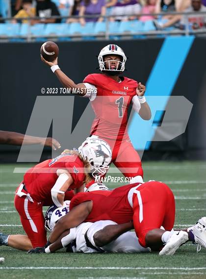 Thumbnail 1 in Providence Day vs. Northwestern (at Bank of America Stadium) photogallery.