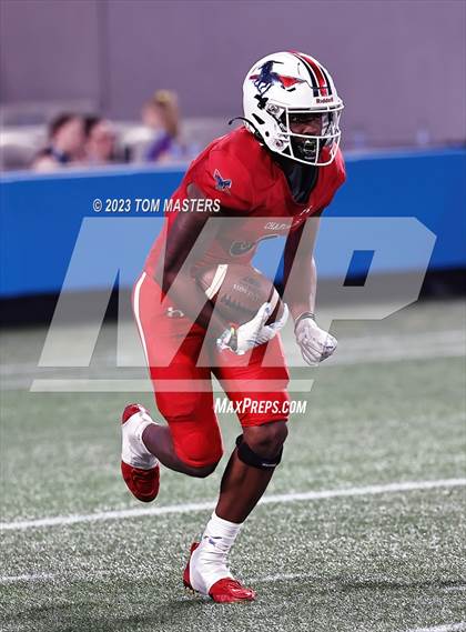 Thumbnail 2 in Providence Day vs. Northwestern (at Bank of America Stadium) photogallery.