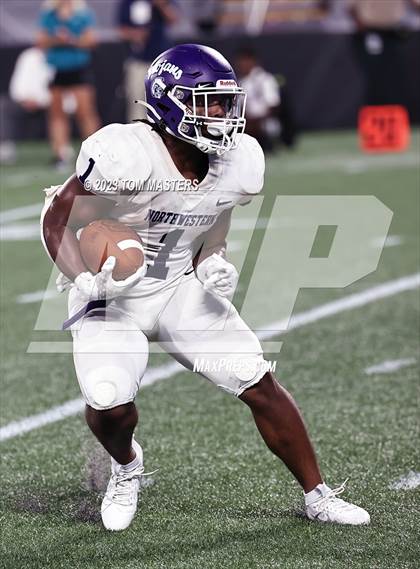 Thumbnail 1 in Providence Day vs. Northwestern (at Bank of America Stadium) photogallery.