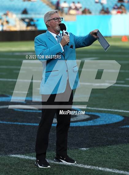 Thumbnail 1 in Providence Day vs. Northwestern (at Bank of America Stadium) photogallery.