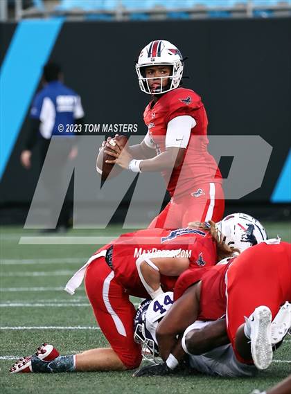 Thumbnail 2 in Providence Day vs. Northwestern (at Bank of America Stadium) photogallery.