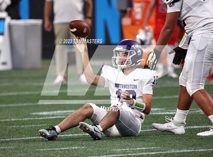 Thumbnail 2 in Providence Day vs. Northwestern (at Bank of America Stadium) photogallery.