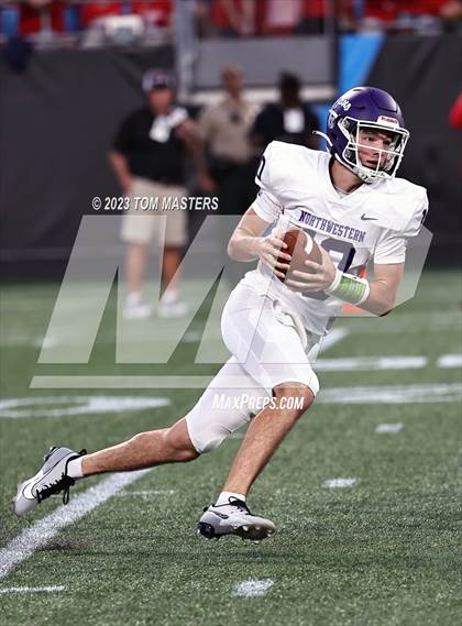 Thumbnail 3 in Providence Day vs. Northwestern (at Bank of America Stadium) photogallery.