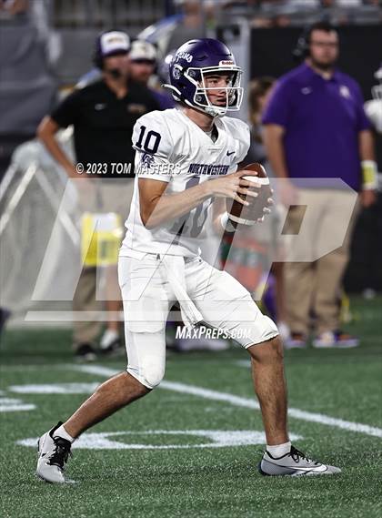 Thumbnail 1 in Providence Day vs. Northwestern (at Bank of America Stadium) photogallery.