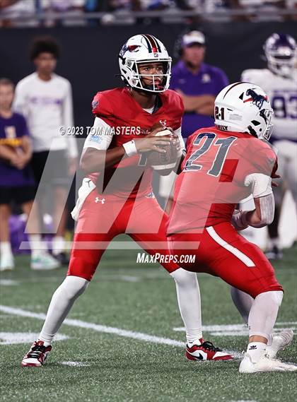 Thumbnail 3 in Providence Day vs. Northwestern (at Bank of America Stadium) photogallery.