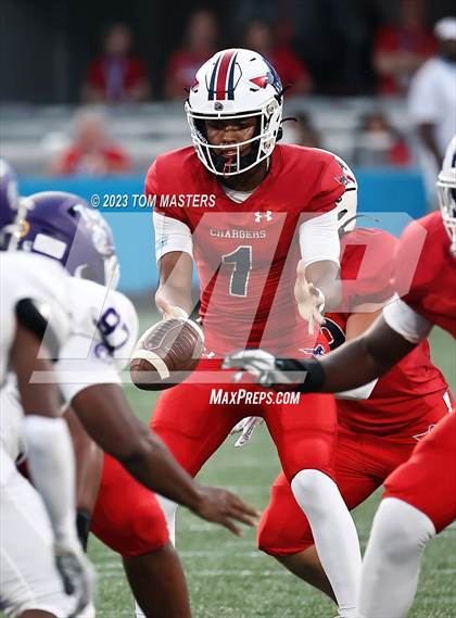 Thumbnail 1 in Providence Day vs. Northwestern (at Bank of America Stadium) photogallery.