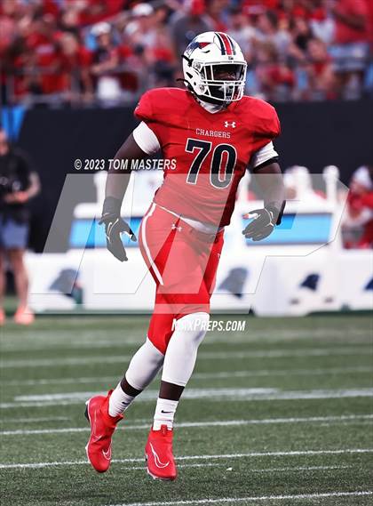 Thumbnail 1 in Providence Day vs. Northwestern (at Bank of America Stadium) photogallery.
