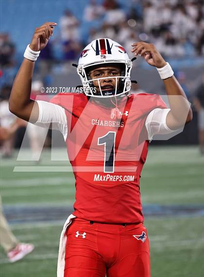 Thumbnail 1 in Providence Day vs. Northwestern (at Bank of America Stadium) photogallery.