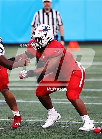 Thumbnail 2 in Providence Day vs. Northwestern (at Bank of America Stadium) photogallery.